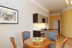 Brise Seeschloss Heringsdorf App 12