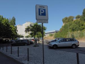 Bright Apartment in Campo Grande, Lisbon #private parking