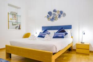 Elegantis Barberini Modern Apartment - Comfort in Rome Most Charming District