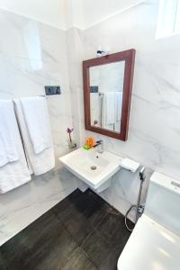 Indimal Hotel