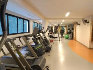 Apartamento no Porto da Barra - Academia e Piscina