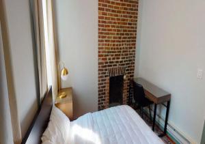 Charming 2BR Apartment in NYC