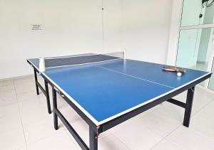 C160 Apartamento de 2 suítes com piscina na praia Cachoeira