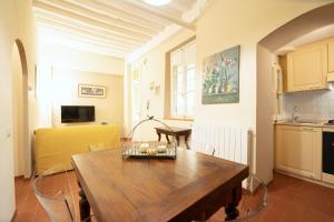 Pelleria 32, in Center Town by Abita