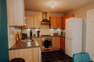 Spacious 5BR House -Free WiFi - Parking