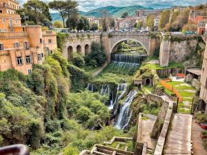 Suite Impero - Affreschi 600 - Idromassaggio - Centrale ad un passo da tutto- Luxury