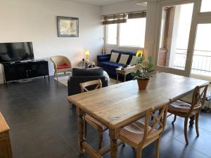 Bel appartement avec terrasse, WIFI et SUPERBE VUE MER à PERROS-GUIREC - Réf 840