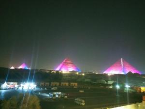 TuT Pyramids View