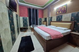 Hotel Shiri Krishna Akshay Dham Vrindavan