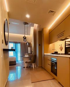 Premium Guest - Majestine Downtown Luxe