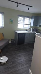 Lodge Causeway studio flat in Fishponds Bristol