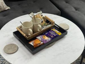 Spacious High street Apartment