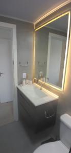 Apartamento quadra mar reformado