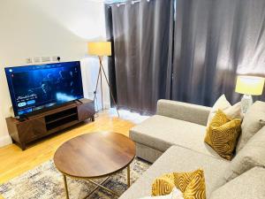 Westferry Deluxe Apartment 3