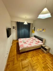 Bright & Cozy Urban Apartment