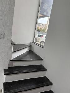 Duplex Ingleses Espaçoso e Confortável