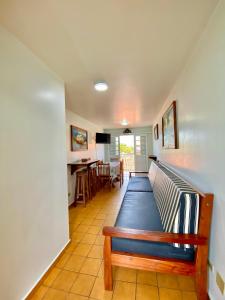 Apto com Sacada e Vista Mar a Passos da Praia