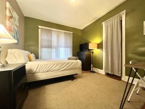 Binghamton Hospitals Private Room Shared Spaces Trades Medical Staff Welcom