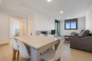 Hauzify I Apartaments Coral