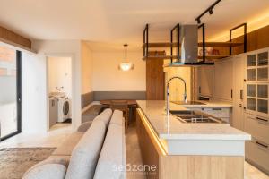 Apto c Churrasqueira a 300m da Praia MTR0502