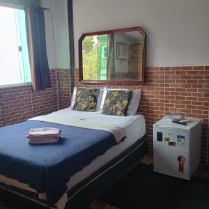 Pousada Marambaia Café - Praiana, econômica, Com café da manhã, piscina e hidromassagem ao ar livre - Frente para o mar