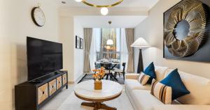 Lake View 1BHK in JLT Next to Metro