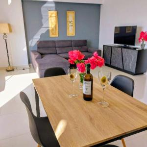 Aelia Sea View Apartments Rafina close to the Port , Airport & Athens