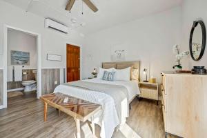 Sandpiper Studio Across From Beach