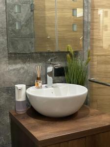 Departamento tranquilo con terraza privada