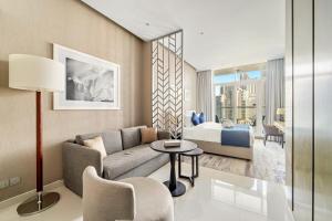 ALiving Elegant Studio with Balcony I Canal View I DAMAC Maison Prive- 706B