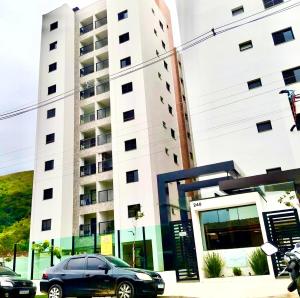 Apto novo Vista Mar 1 min da Praia 100