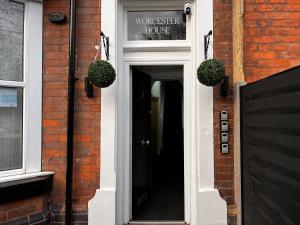 Yastayzzz at Brand New Apartment 4 Worcester House & Free Parking