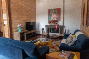 Casa com Vista, Lareira e Churrasqueira na Serra