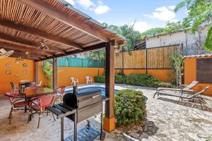 Charming Duplex in Playa Potrero Surfside Community, with a Private Pool, Cozy Interior and Walkable Access to the Beach