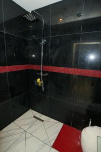 Pinner Cosy Studio Annexe w Parking Near Eastcote