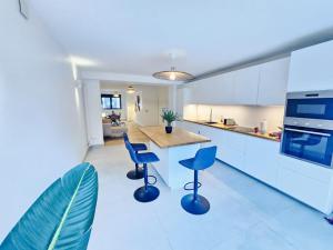 Exceptional 3BR Apartment with private terrace&garden