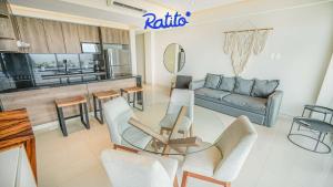 4B Torre KU 2BR Sofa OceanViews Private Balcony