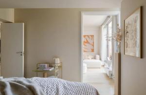 Luxurious and super central apartment with balcony