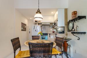 Loft com Ar Condicionado e Wi-fi a 140m da Praia