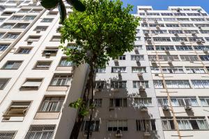 Loft com Ar Condicionado e Wi-fi a 140m da Praia