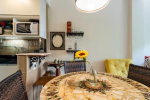 Loft com Ar Condicionado e Wi-fi a 140m da Praia