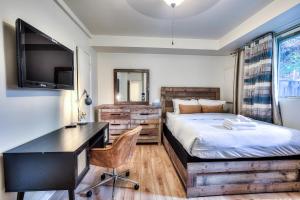 Cute & Cozy Hub for Montreal Travelers