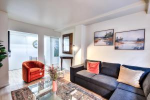 Cute & Cozy Hub for Montreal Travelers