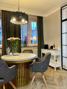 Holiday Apartment Old Town Gdansk with a Jacuzzi