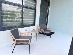 The Pearl at Paradisiac