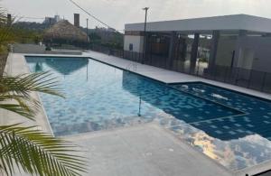 Alicante Bahia Solero 205