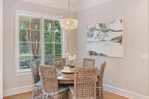 CUR767: 767 Curlew Court