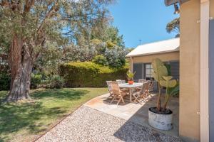 Portsea Hideaway Classic Style