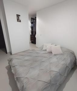 Apartamento en el rodadero con piscina