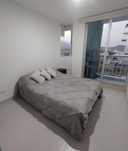 Apartamento en el rodadero con piscina